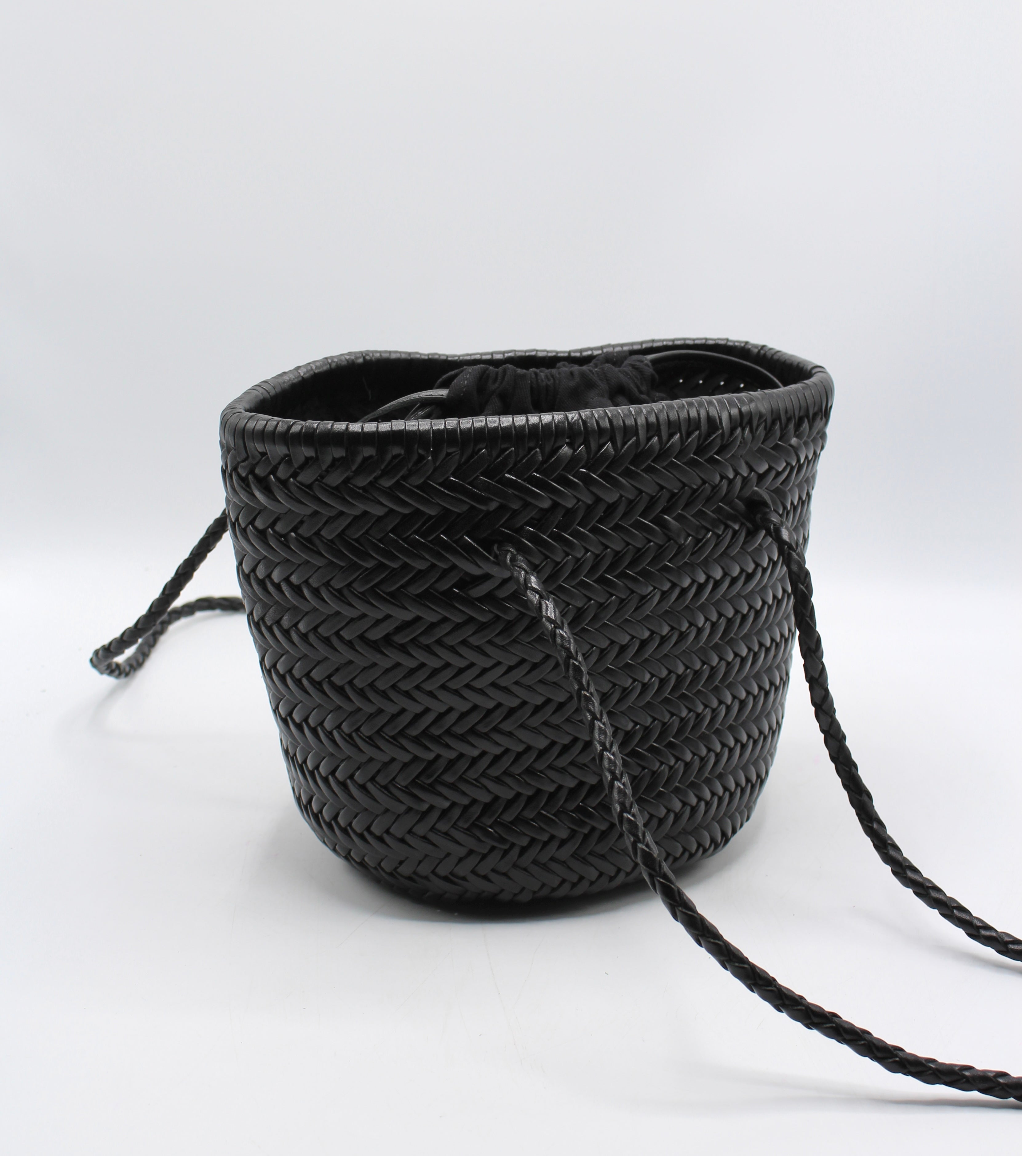 Carmel - Hand Woven Full Grain Leather Bucket Bag Black