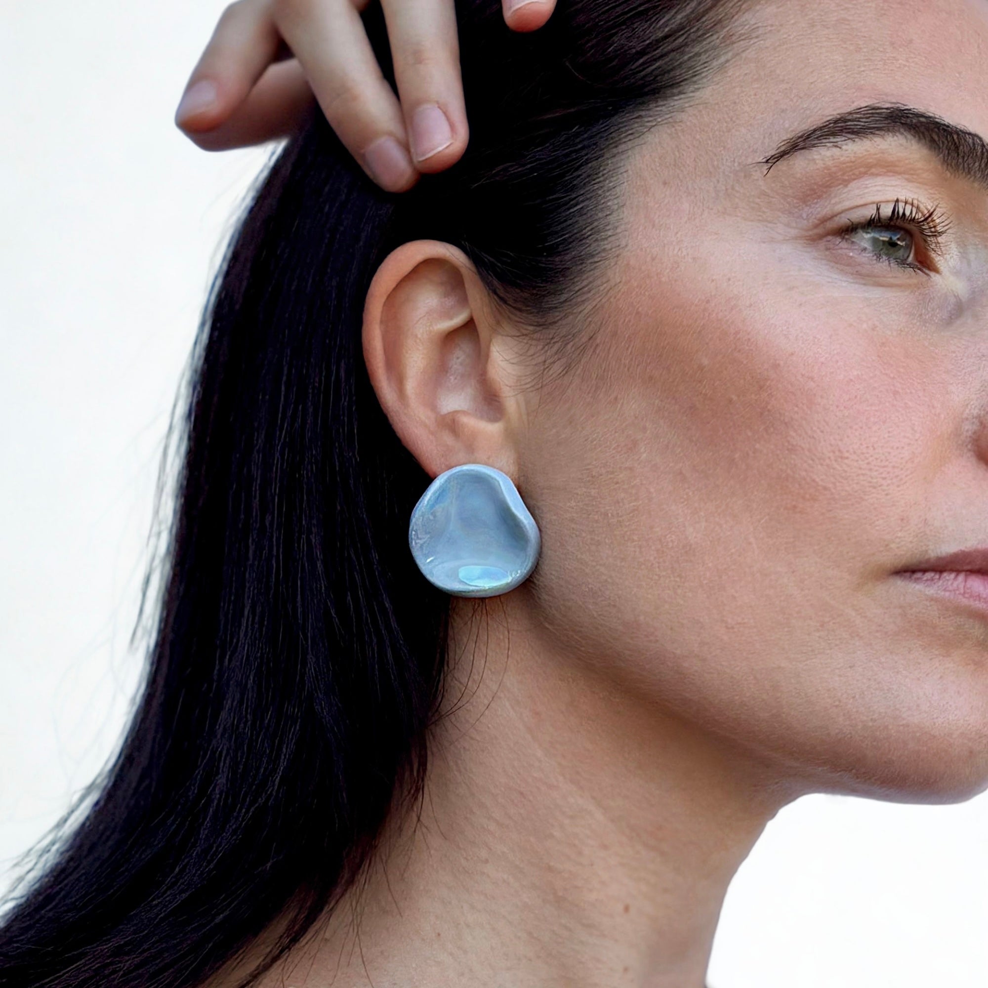 Perla | Handcrafted pearl light blue ceramic stud earrings