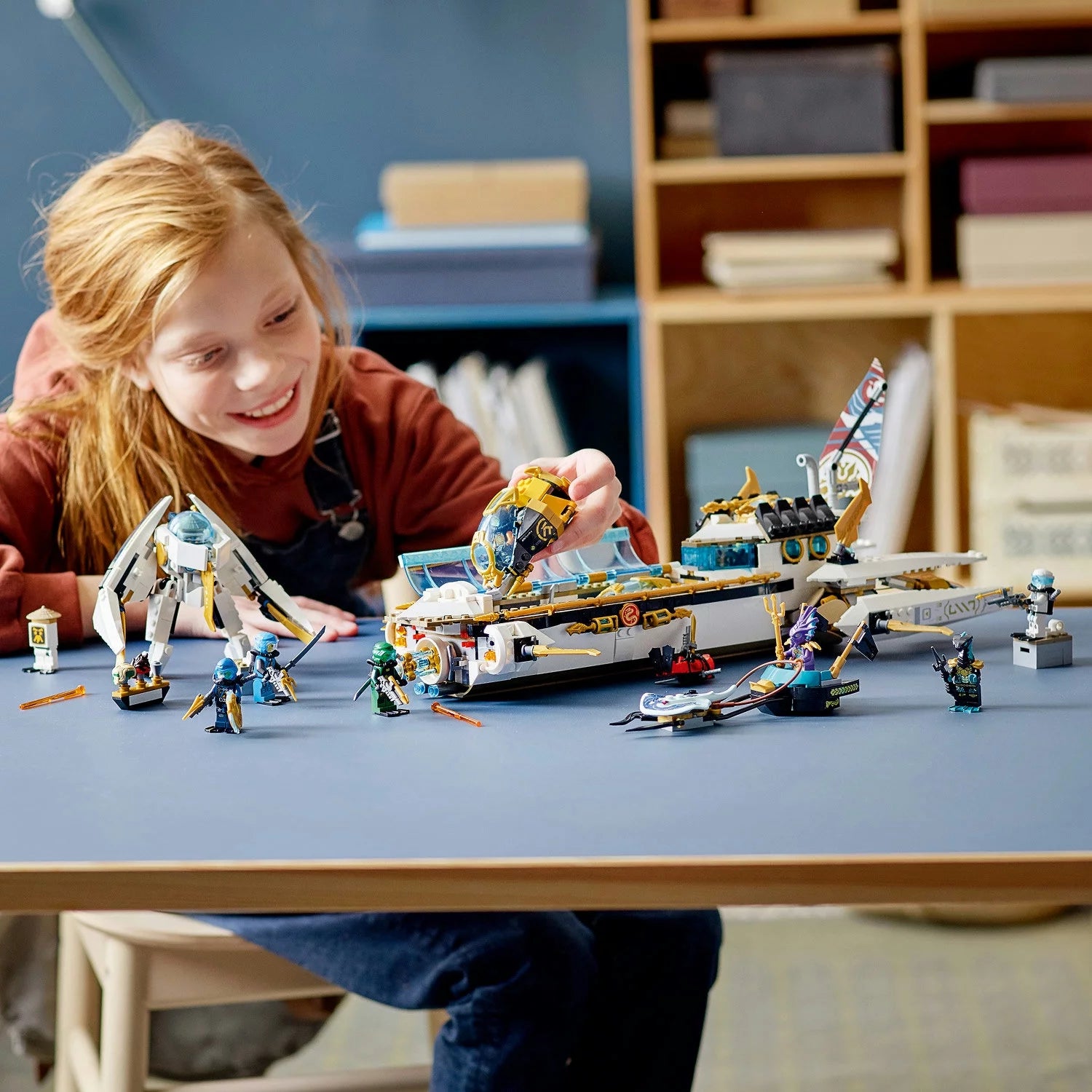 LEGO NINJAGO Hydro Bounty, Set de Construcción de Submarino 71756 con Minifiguras de Kai y Nya, Juguetes Ninja, Regalos para Niños y Niñas a partir de 9 años