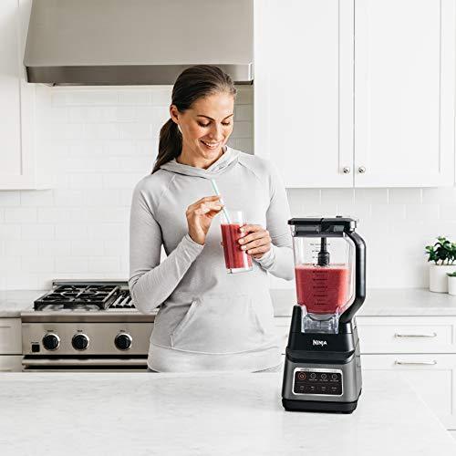 Licuadora Ninja BN701 Professional Plus con Auto-iQ y Jarra Total Crushing de 64 oz de Capacidad Máxima para Líquidos, Color Gris