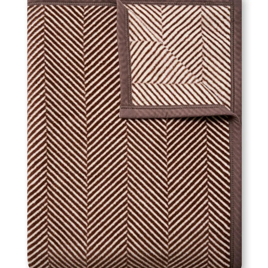 Harborview Herringbone Chocolate Blanket
