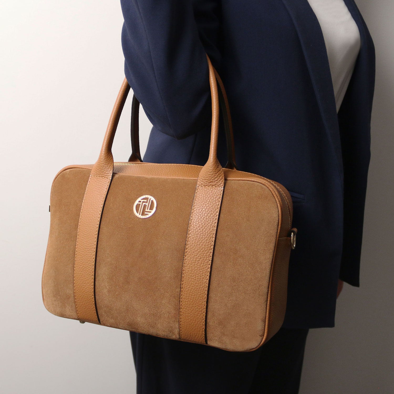 Stephany - Suede & pebbled leather handbag | TL142511