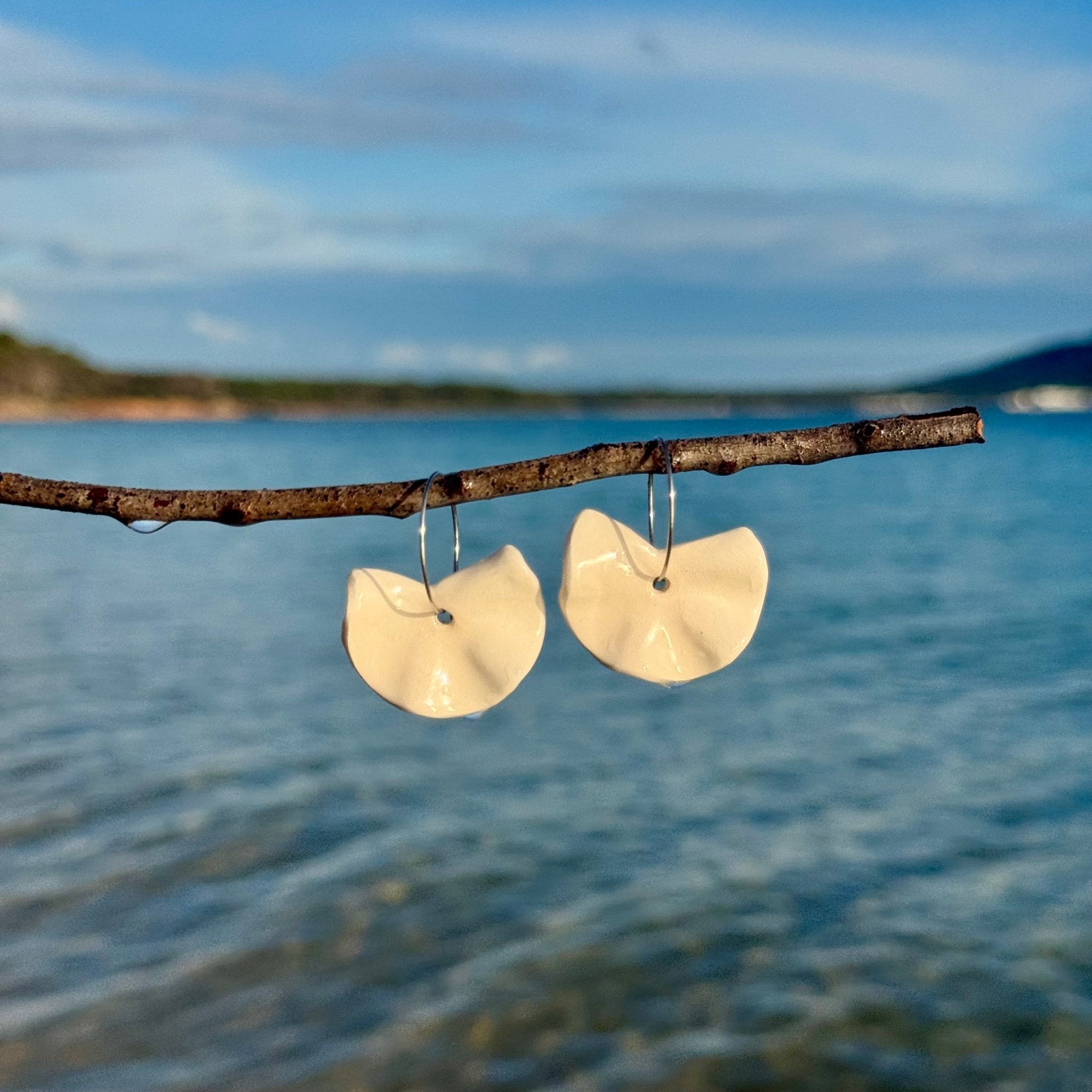 Frolla | Handcrafted white ceramic dangle earrings